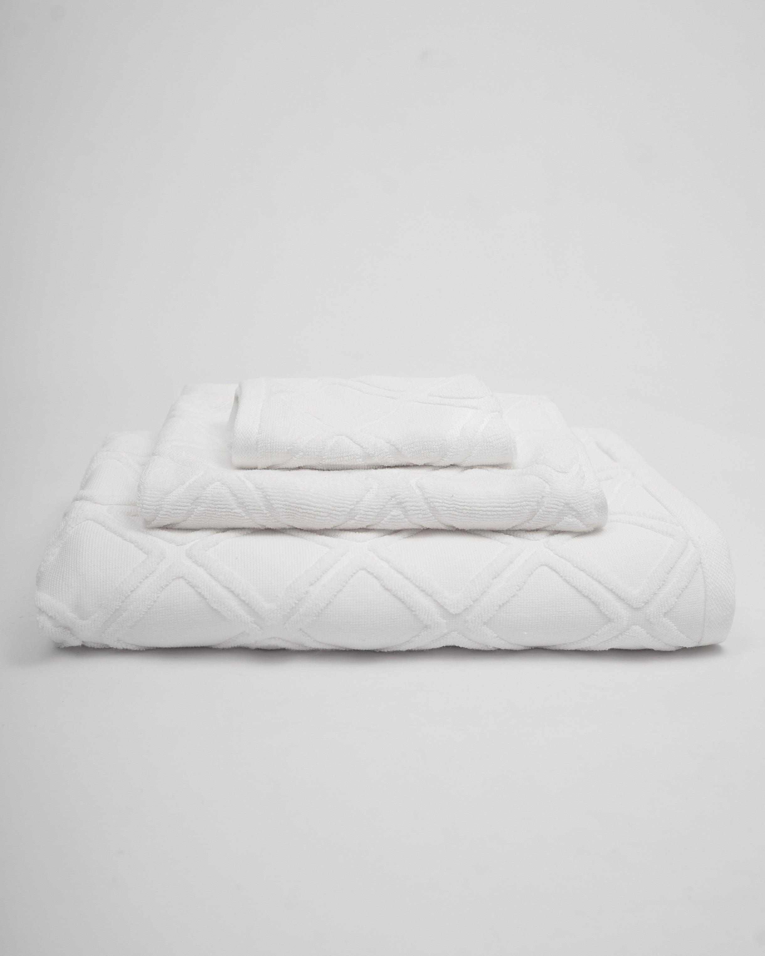 Gris Towel Collection, luxurious white cotton bath towels set.