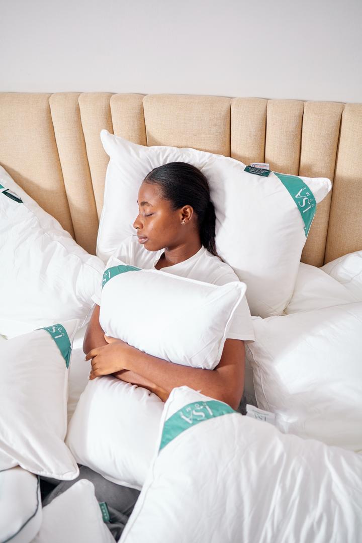 The Ultimate Pillow Shopping Guide: Finding Your Ideal Sleep Companion