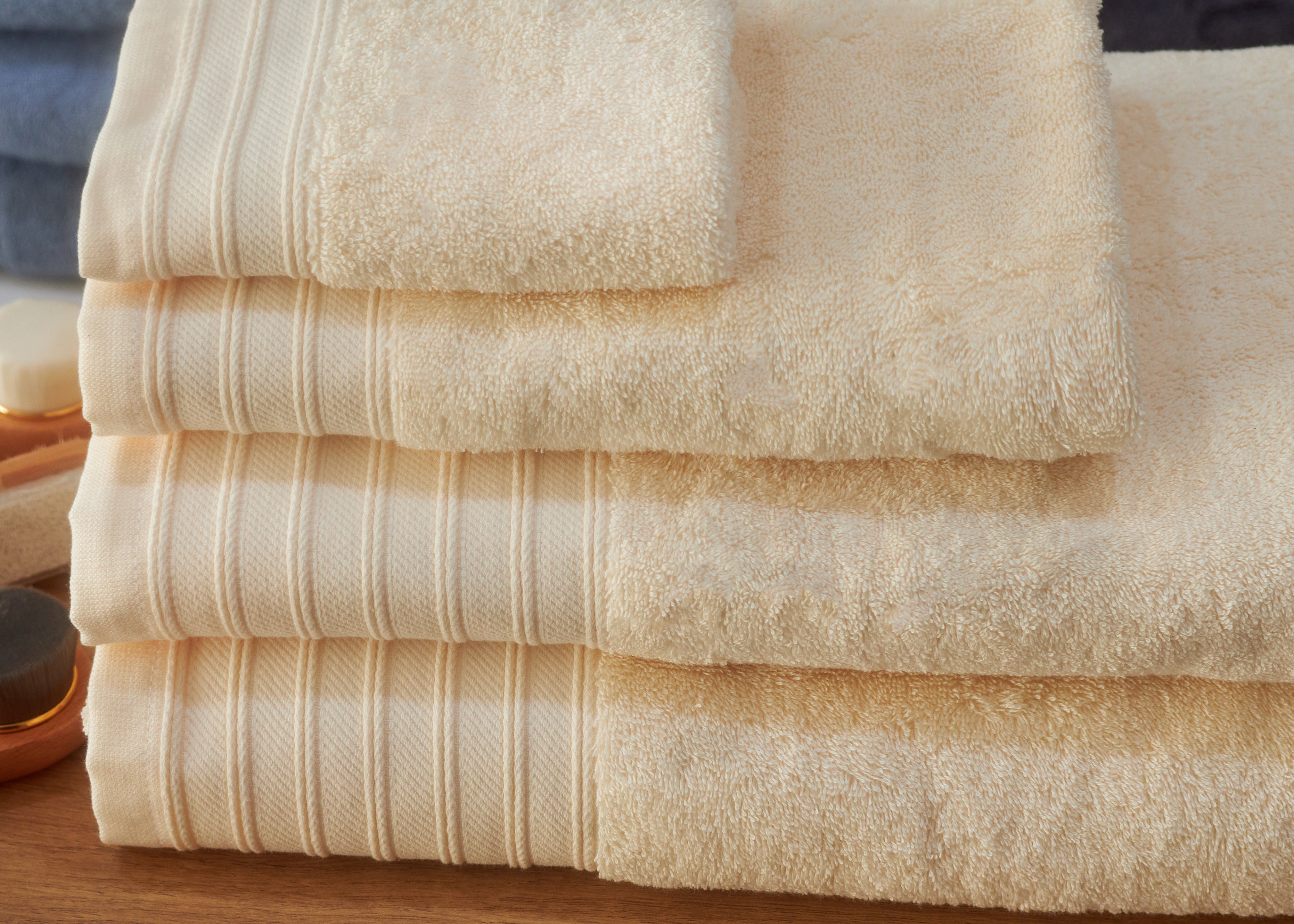 Deluxe Towel Collection